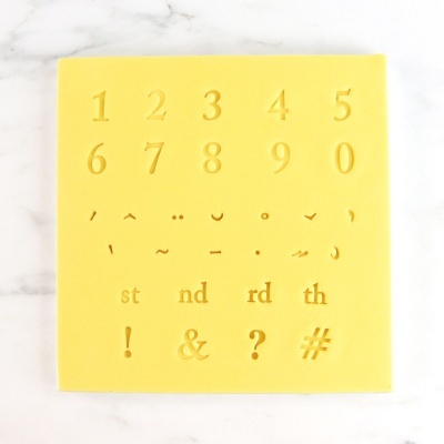 Carimbos números e caracteres PME fun fonts