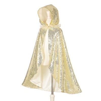 Capa dourada com capuz em manequim branco