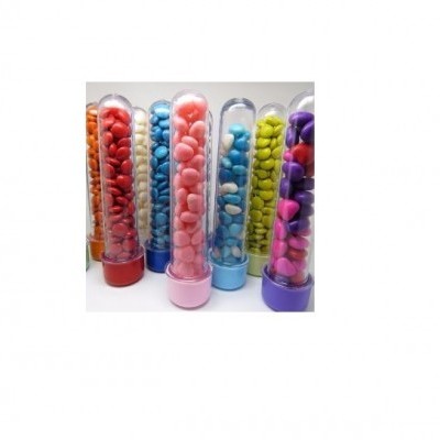 Tubos transparentes com bolas coloridas com tampas coloridas