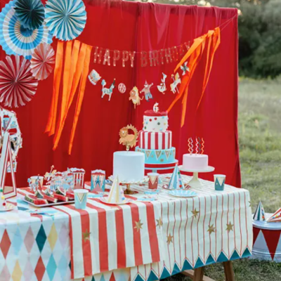 Toalha de mesa de papel Riscas finas com estrelas