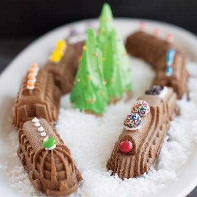 Forma Bundt Express Cakelet Pan - Nordic Ware