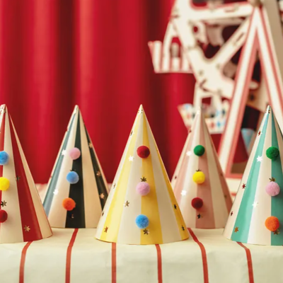 Chapéus com Pompons