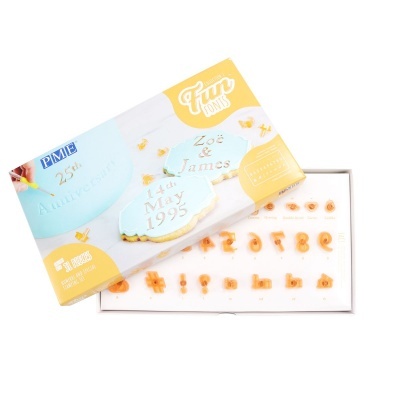 Carimbos números e caracteres PME fun fonts