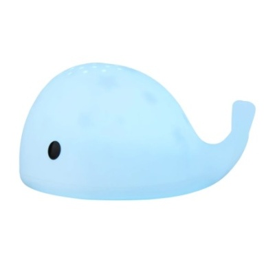 Lâmpada de noite em forma de baleia azul clara com olhos pretos