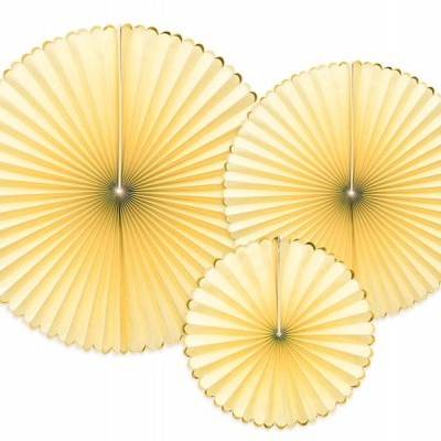 Rosetas amarelo pastel e ouro