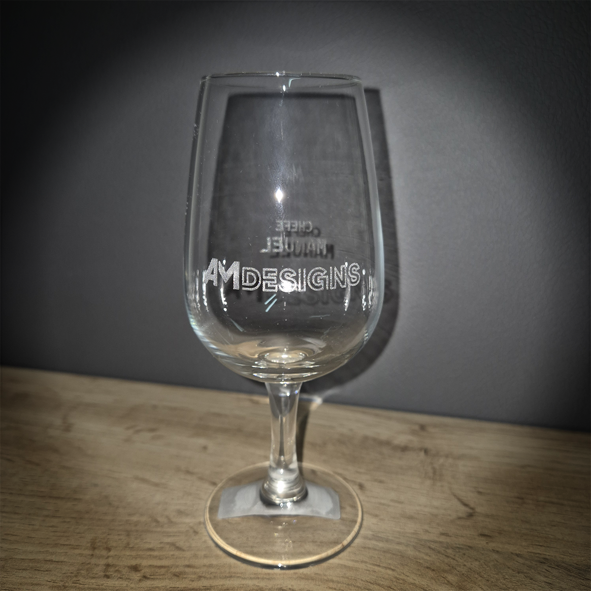 Brinde Empresarial – Copo de Vinho do Porto Personalizado Brinde Empresarial – Copo de Vinho do Porto Personalizado