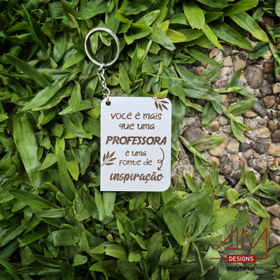 Porta-Chaves em Madeira –  Lembrança Escolar para Professores, Auxiliares, Educadoras