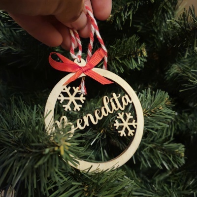 Bola de Natal em Madeira Personalizada com Nome