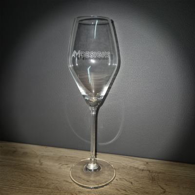 Brinde Empresarial – Copo Flute Premium Personalizado