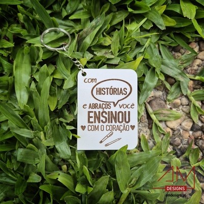 Porta-Chaves em Madeira –  Lembrança Escolar para Professores, Auxiliares, Educadoras