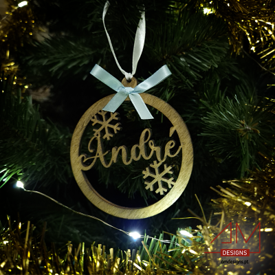 Bola de Natal em Madeira Personalizada com Nome