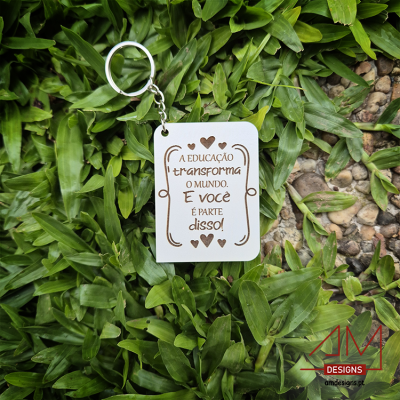 Porta-Chaves em Madeira –  Lembrança Escolar para Professores, Auxiliares, Educadoras