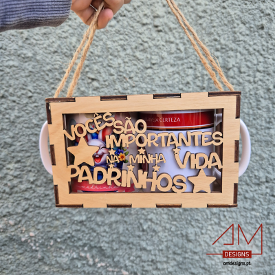Conjunto Especial de Canecas com Caixa de Madeira – Padrinhos