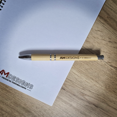 Brinde Empresarial – Caneta Bamboo Premium com Logotipo