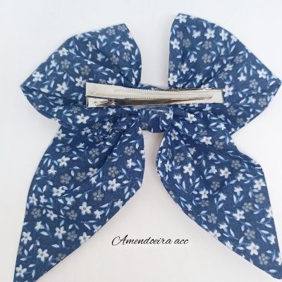 Laço - Azul com flores pequenas