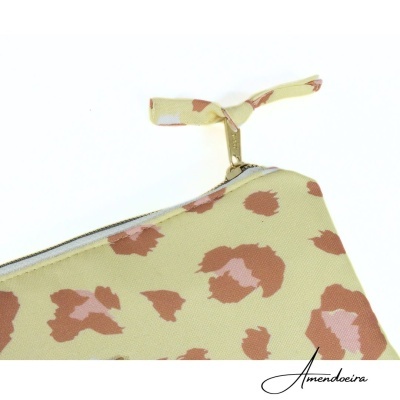 Liam yellow leopard - bolsa nécessaire impermeável