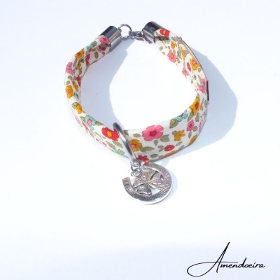 Pulseira Mel - Flores - Ferradura e trevo