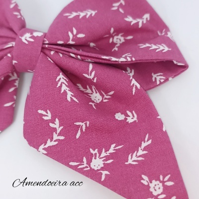 Laço - Rosa forte com floral branco