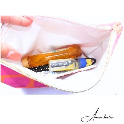 Liam Girafa Rosa/laranja  - bolsa nécessaire impermeável