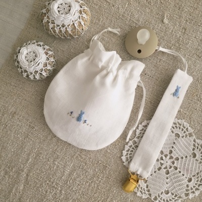 conjunto de nascimento coelhinhos