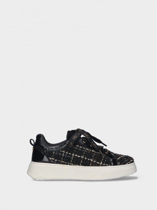 Sapatilha MLV Anita.20 Black Tênis em padrão xadrez preto, branco e bege com sola branca