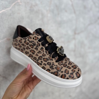 https://www.anajosapataria.com/product/sapatilhas-exe66-51ex79-leopardo