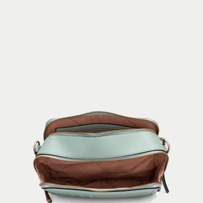 Carteira Hispanitas BV253839 Verde Carteira Hispanitas BV253839 Verde