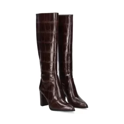 https://www.anajosapataria.com/product/bota-cano-alto-exe-fieeira-444-brown