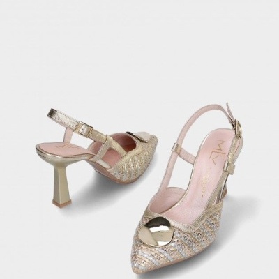 https://www.anajosapataria.com/product/sapato-mlv-luisa-13-gold