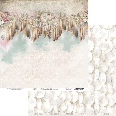 Papel decorativo com desenhos de penas, flores e círculos brancos