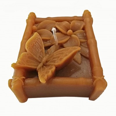 Vela Modelo Canteiro com Flor e borboleta