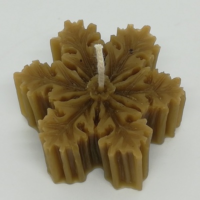 Vela castanha em forma de floco de neve