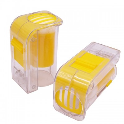 Dispositivos plásticos transparentes com partes amarelas