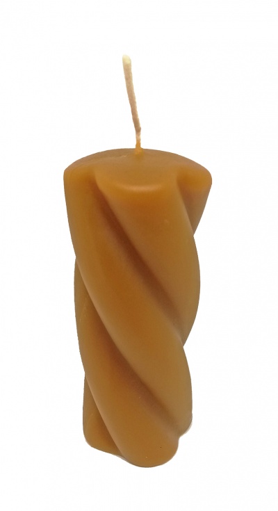Vela torcida de cera marrom com pavio branco