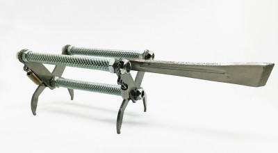 Levanta quadros com revestimento e formão