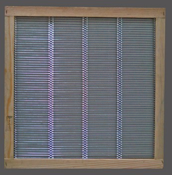 Grelha Excluidora de Rainhas em Metal Langstroth