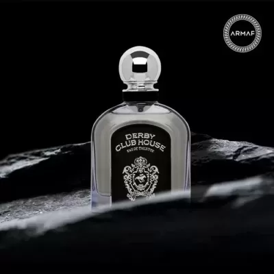 Frasco de perfume transparente DERBY CLUB HOUSE com tampa metálica e rótulo preto