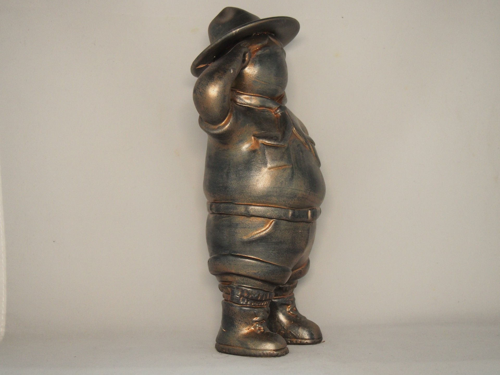 Escuteiro 30 cm Patine castanho