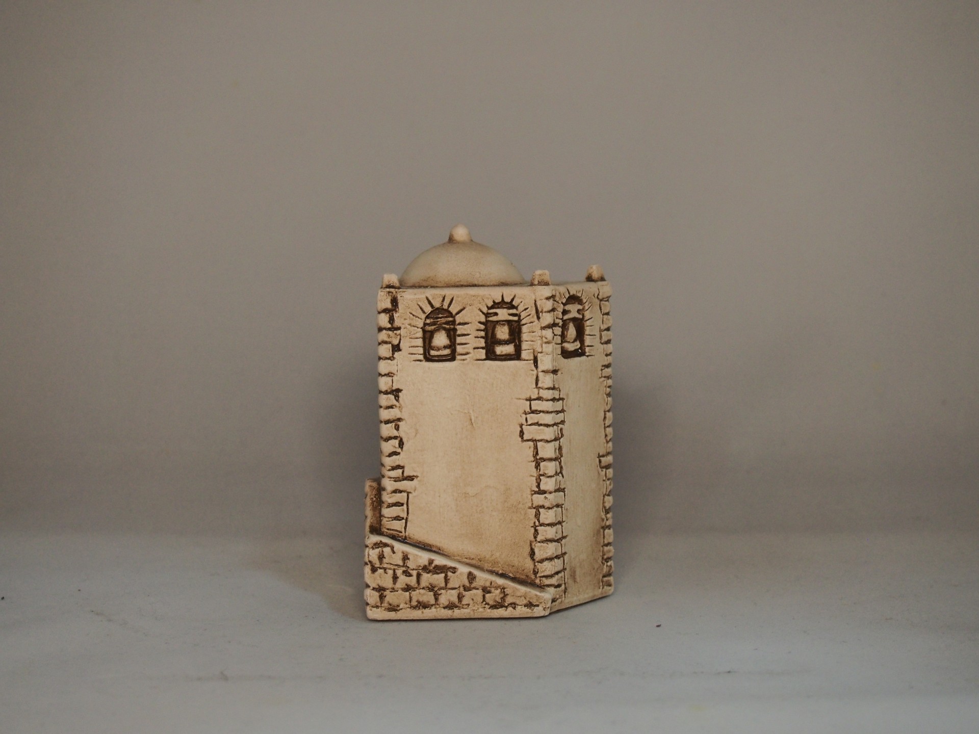 Torre de DORNES 9 cm faiança pintada