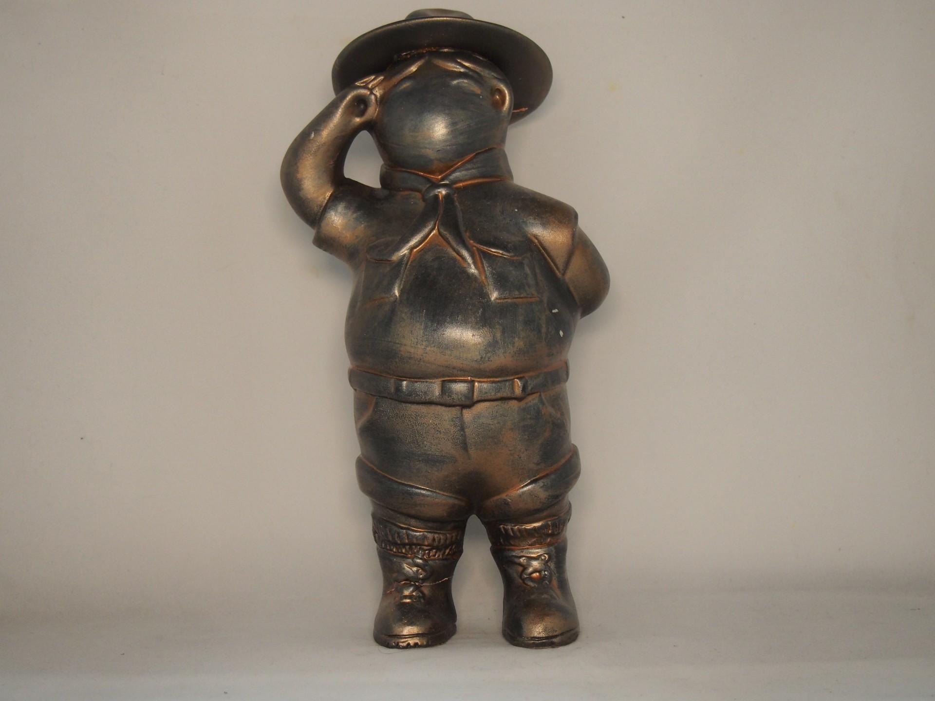 Escuteiro 30 cm Patine castanho