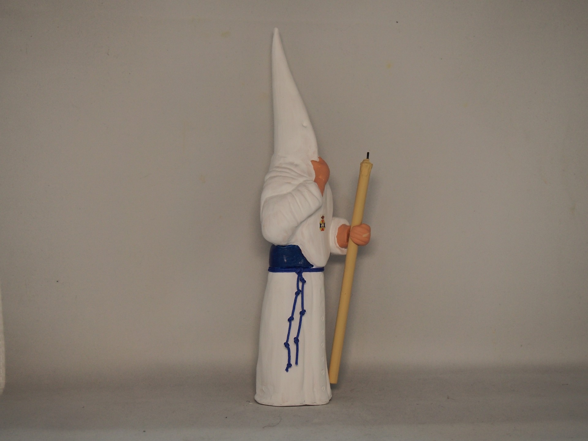 Penitente de Sevilha 20 cm faiança pintada