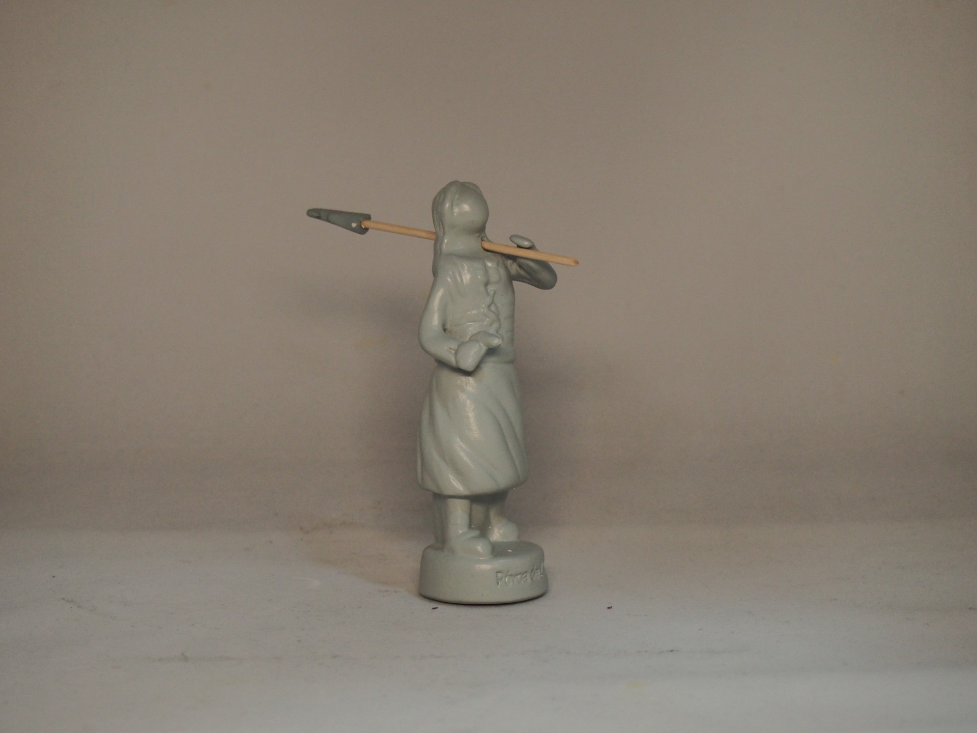 Maria da Fonte 9 cm Faiança Pintada