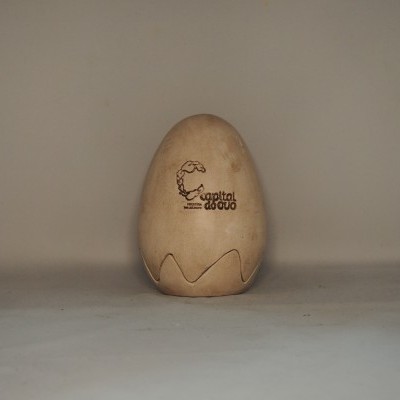Ovo "Capital do Ovo" 30 cm faiança pintado