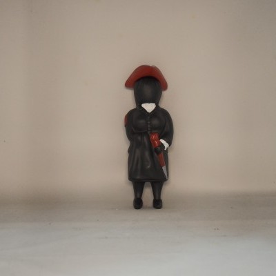 A Universitária UM 20 cm faiança pintado