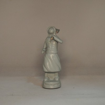 Maria da Fonte 9 cm Faiança Pintada