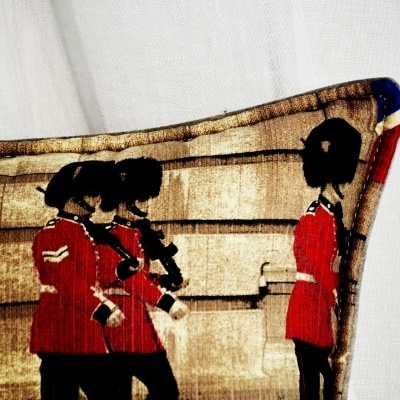 Almofada Decorativa c/ Tema