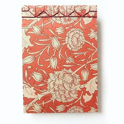 Caderno Floral Artesanal 🌸 Caderno Floral Artesanal 🌸
