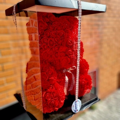 Urso&#x20;de&#x20;Rosas