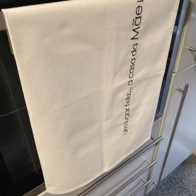 PANO DA LOIÇA ''UM LUGAR FELIZ A CASA DA MÃE''