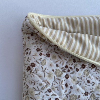 BOLSA MULTI-USOS FLORAL BEGE